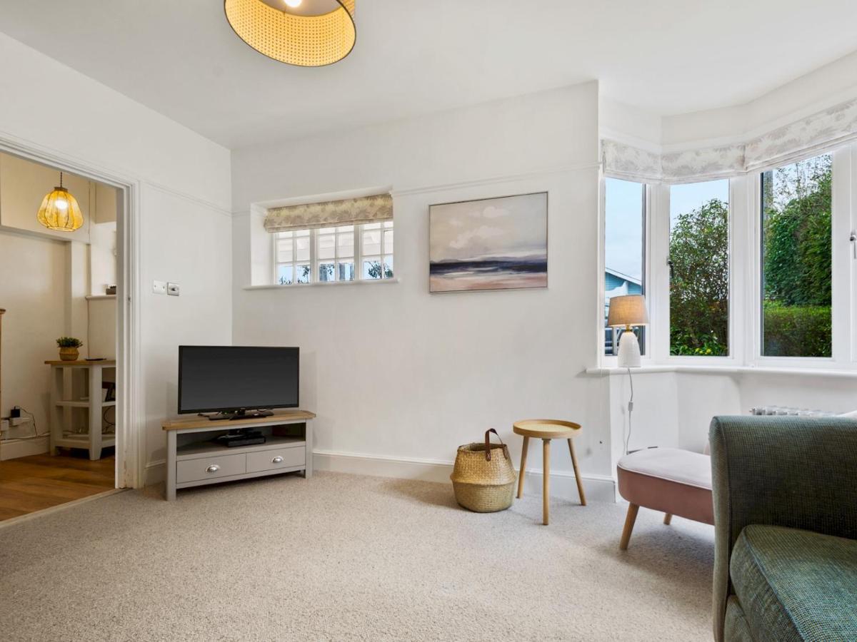 Pass The Keys Appletree Cottage - A Chic Seaside Home And Garden Whitstable Exteriér fotografie