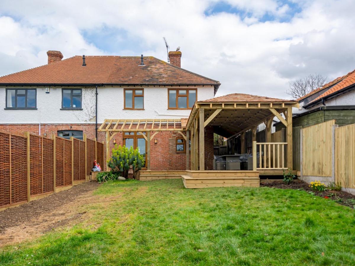 Pass The Keys Appletree Cottage - A Chic Seaside Home And Garden Whitstable Exteriér fotografie